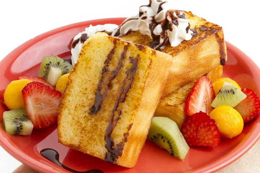 Toasted Butter Cake with Fruits Ala Mode